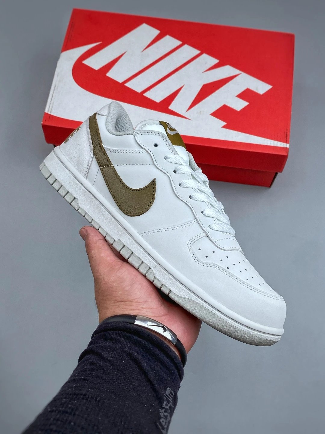 Nike Low-Top Sneakers, Clean Low Profile in White and Olive
