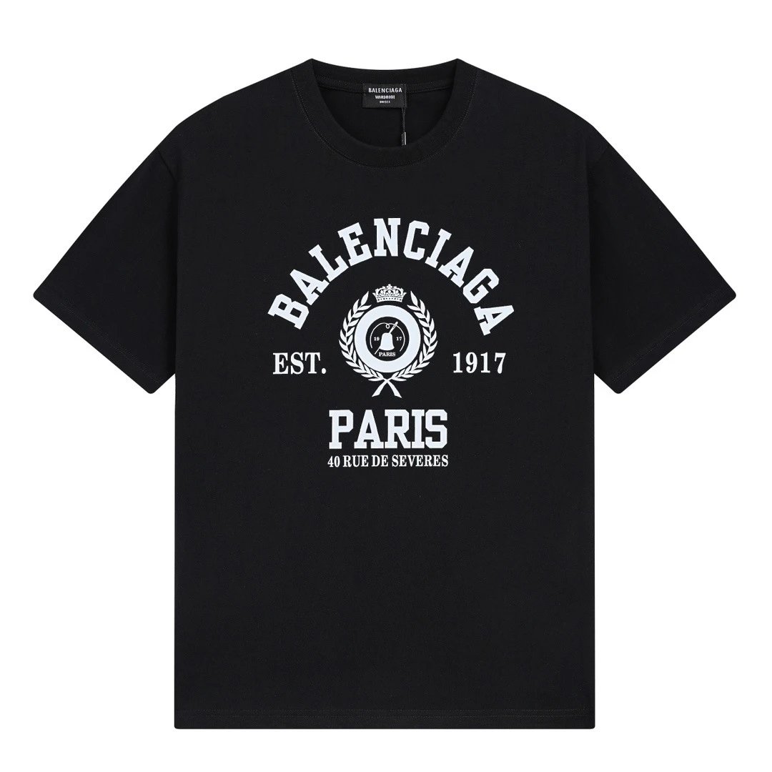 Vintage black short-sleeve T-shirt of Balenciaga