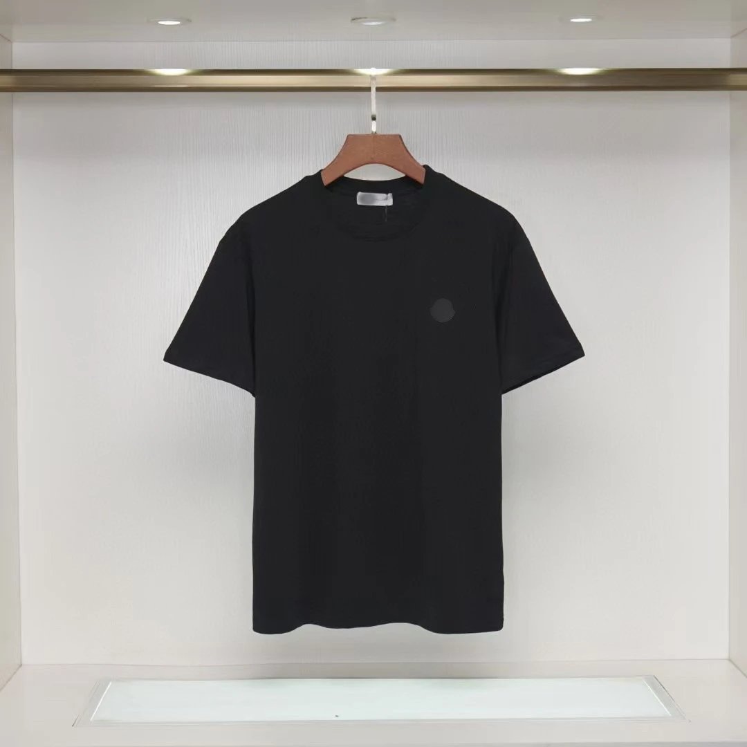 Moncler Classic Minimalist Style Black Short-sleeve T-shirt