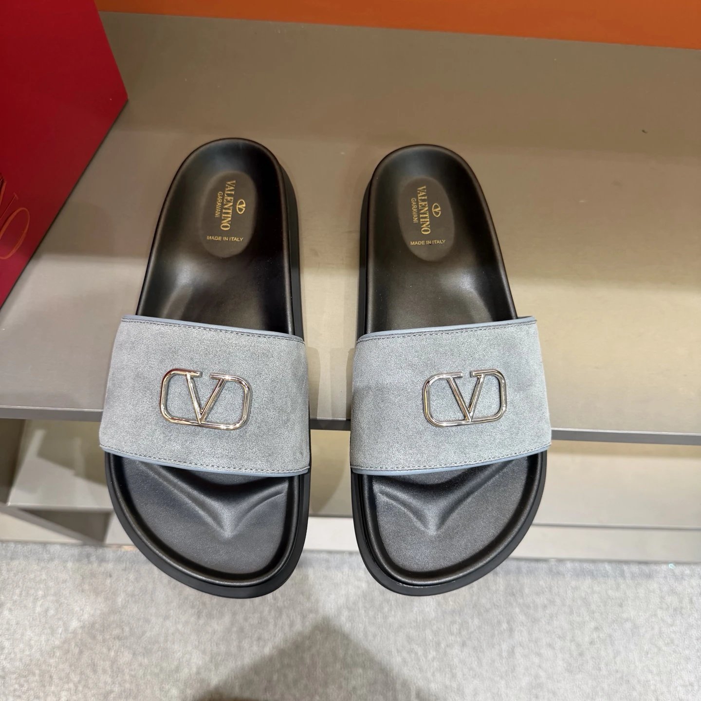 Valentino V-logo Light Luxury Style Grey and Black Color-block Slides