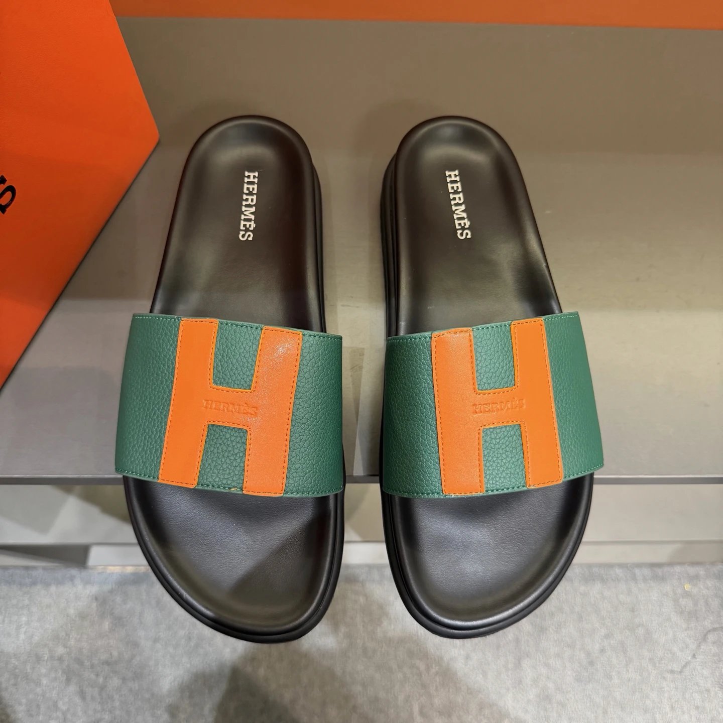 Hermès H Collection Casual Style Green and Orange Color-block Slide Sandals