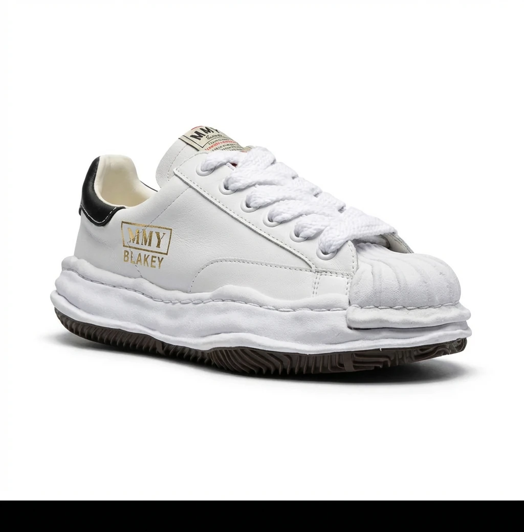 MMY BLAKEY minimalist style white shoes