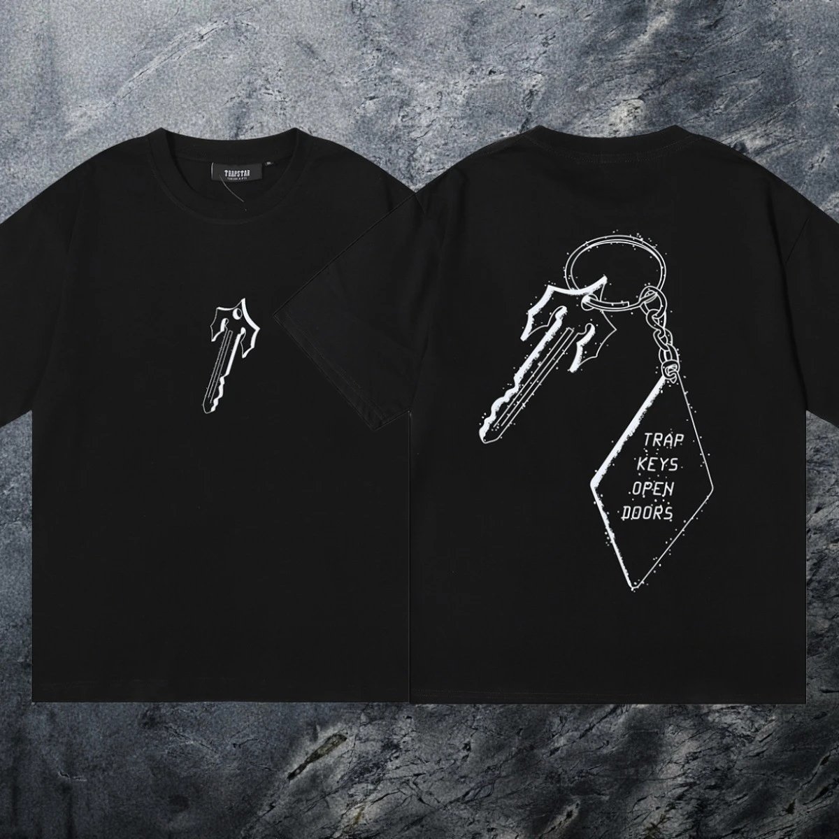 Trapstar Classic Keys graphic T-shirt Black White Key for Daily Styling