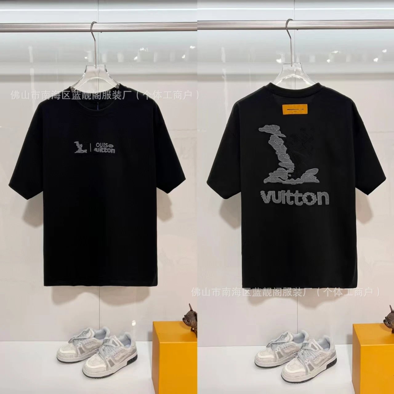 Louis Vuitton Embroidered Street Fashion Style Black Short-sleeve T-shirt