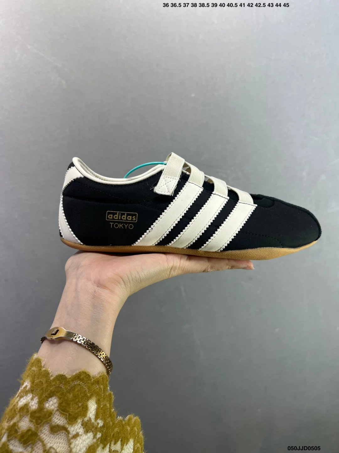 Adidas Black and White Low-Profile Sneakers Featuring Two-Tone Trim