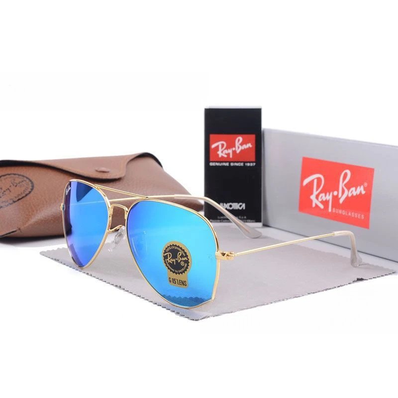 Ray-Ban Logo Detail Aviator sunglasses Gold Tone Sunglasses with Relaxed Feel