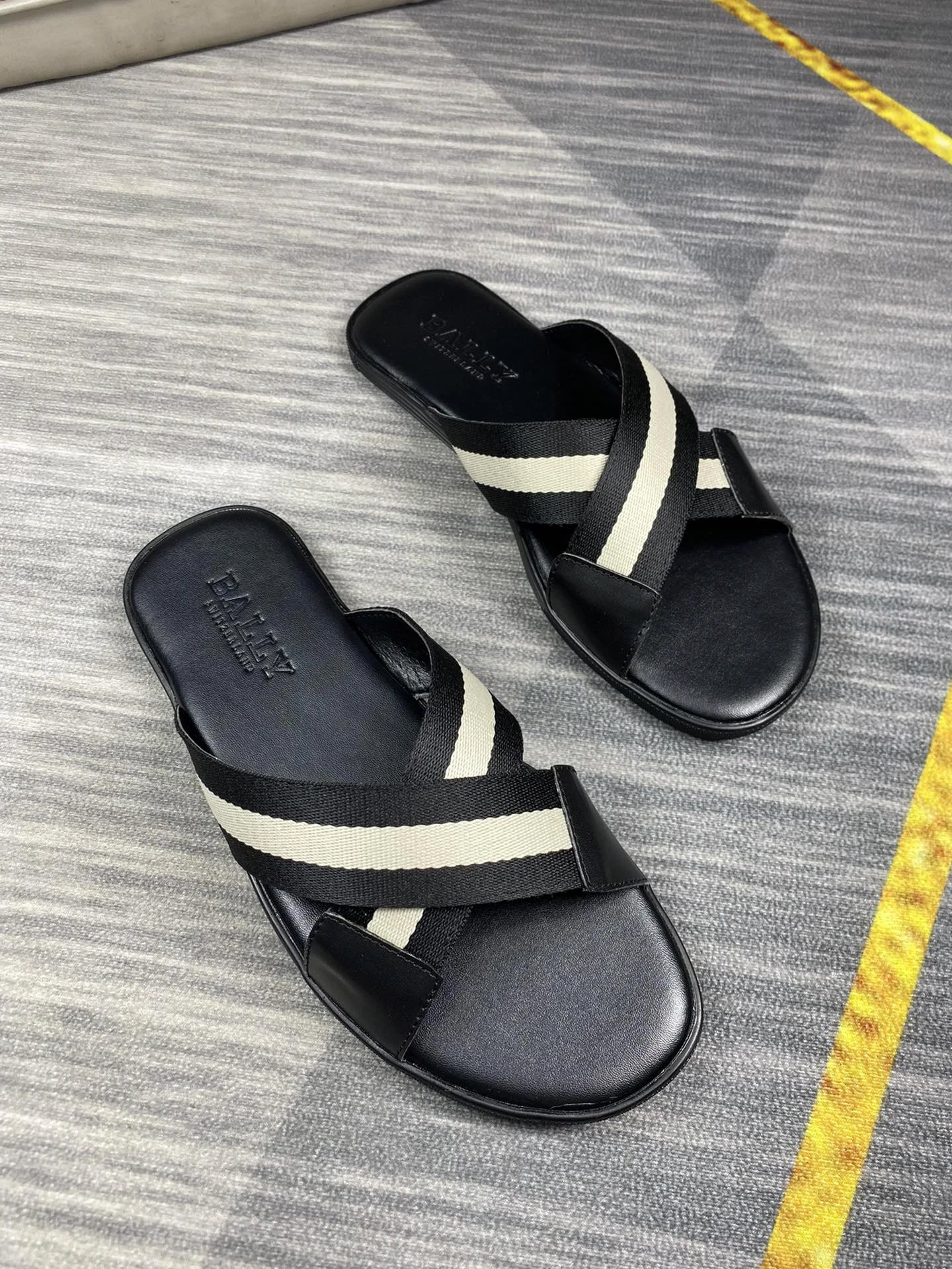 BALLY Classic Webbing Casual Black & White Slippers