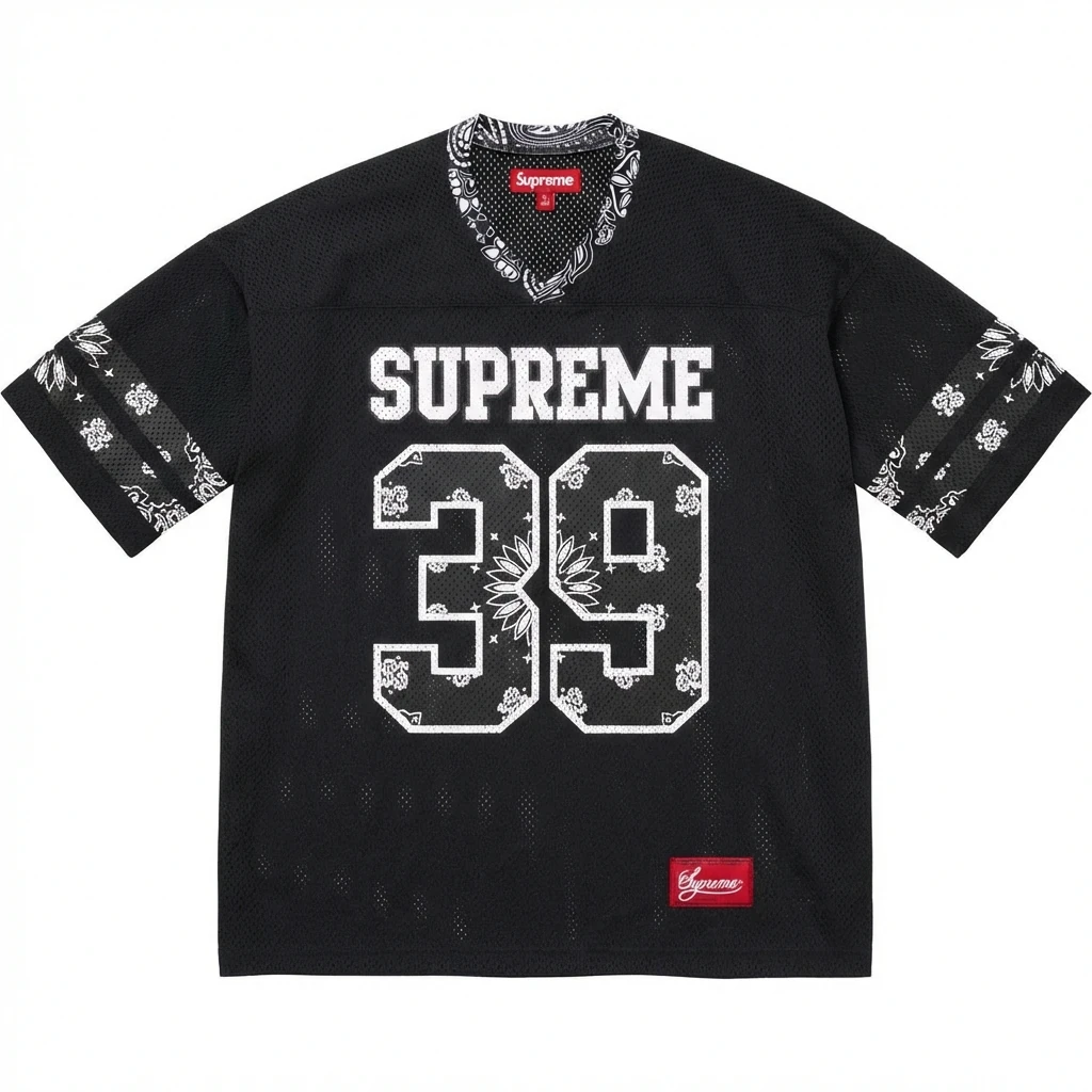 Supreme - printed sporty black T - shirt