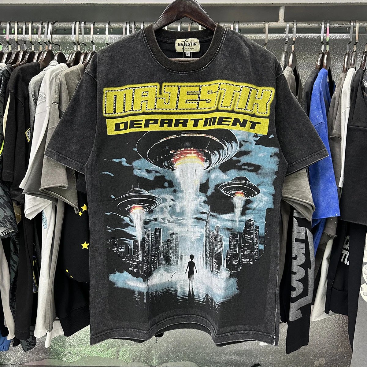 MAJESTIK Flying Saucer Print Vintage Washed Black T-Shirt