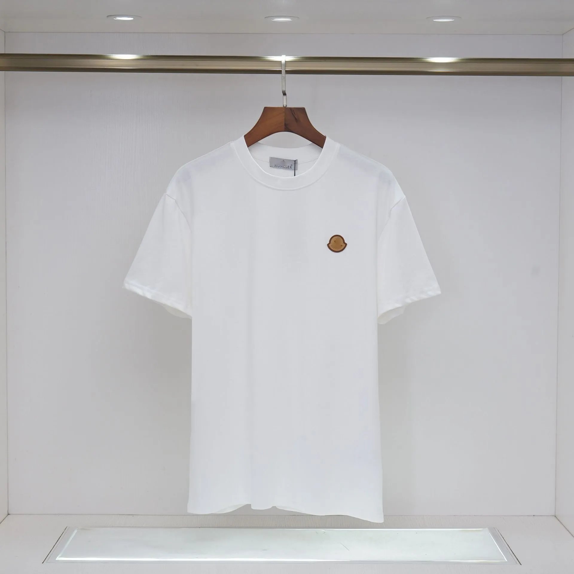 Moncler Classic Minimalist Style White Short-sleeve T-shirt