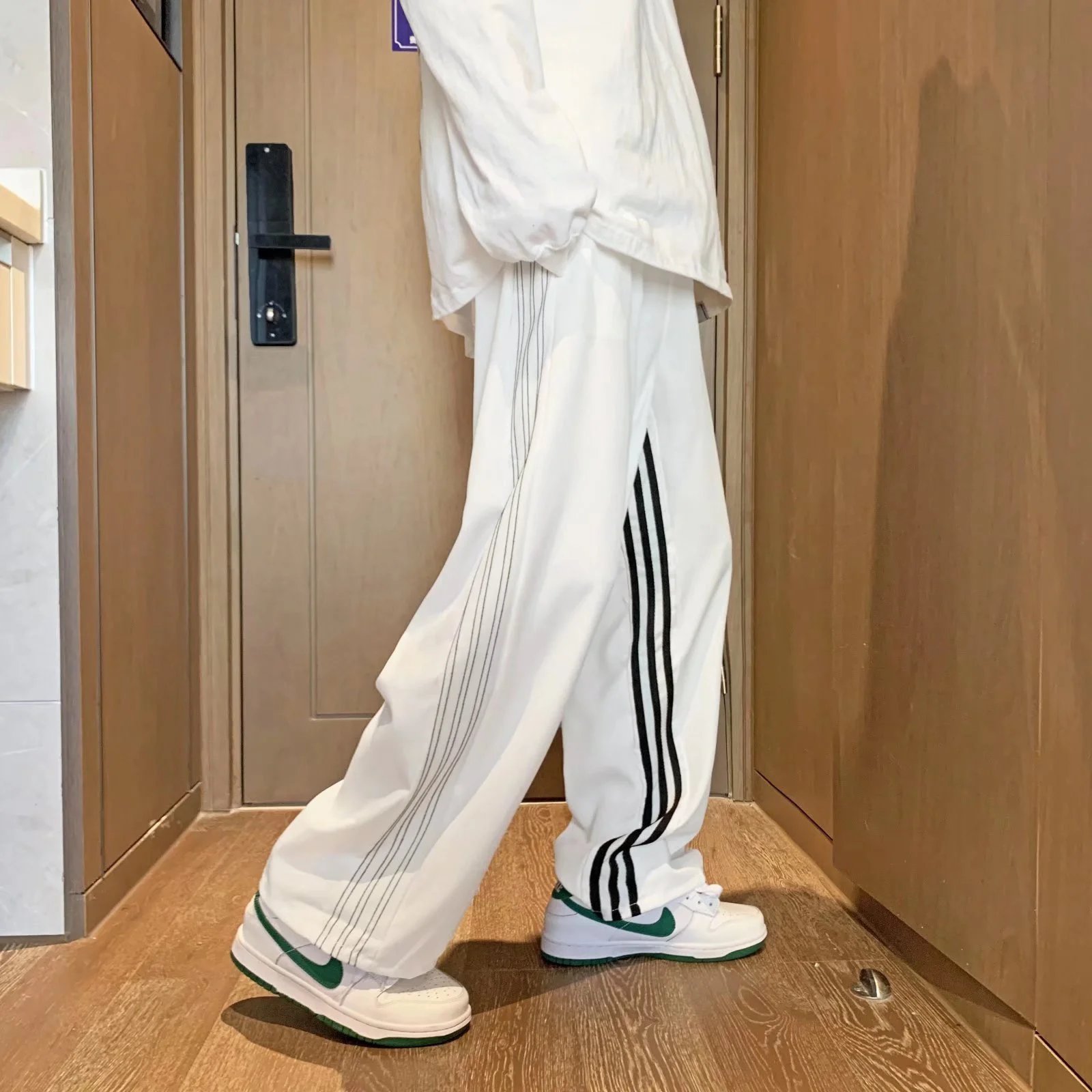 Adidas Daily Track pants Black Relaxed Three for City Outfits