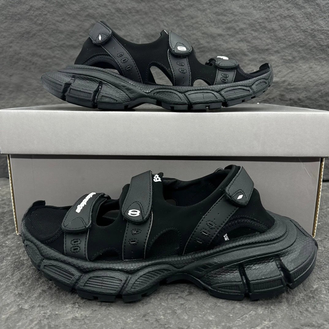 Balenciaga Sport Sandals with Black Strap Sandals for Casual Outfits