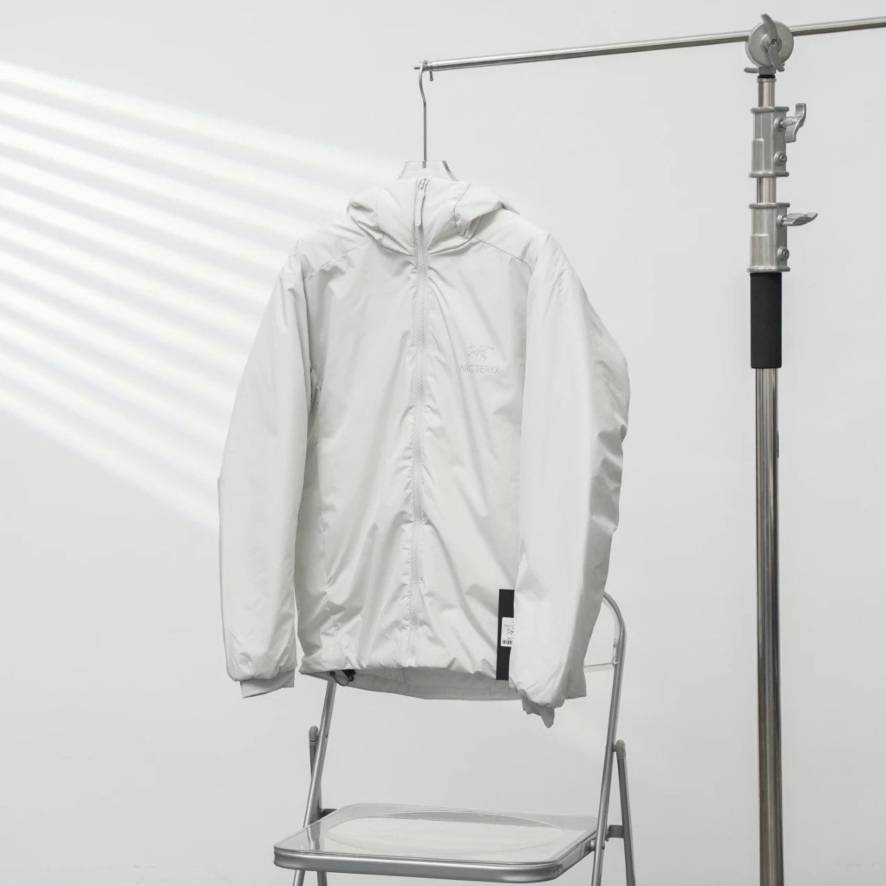 Arc'teryx Signature Edit Light Shell Jacket in White