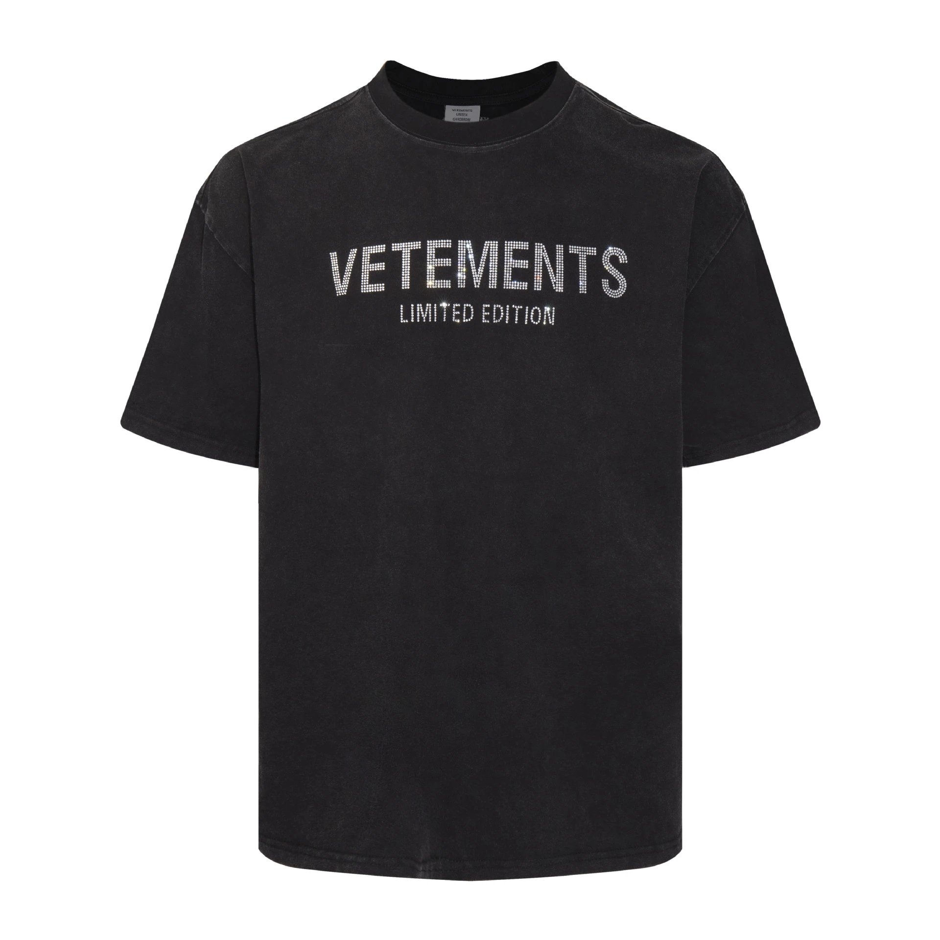 Logo Detail Statement graphic T-shirt Black Colorful Lucky with Relaxed Feel