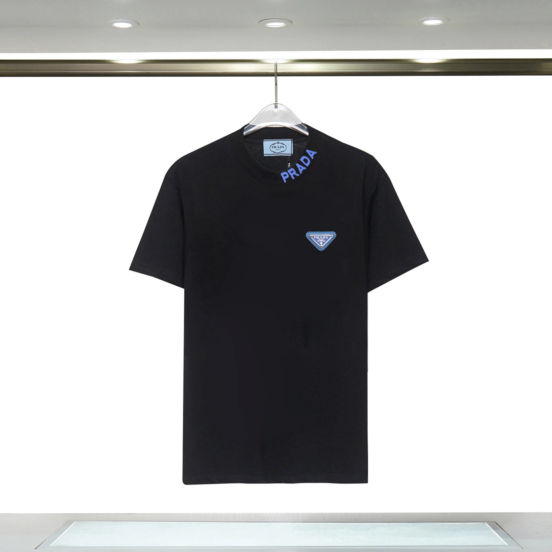 Amiri Logo Detail Logo T-shirt Black Small AM with Relaxed Feel