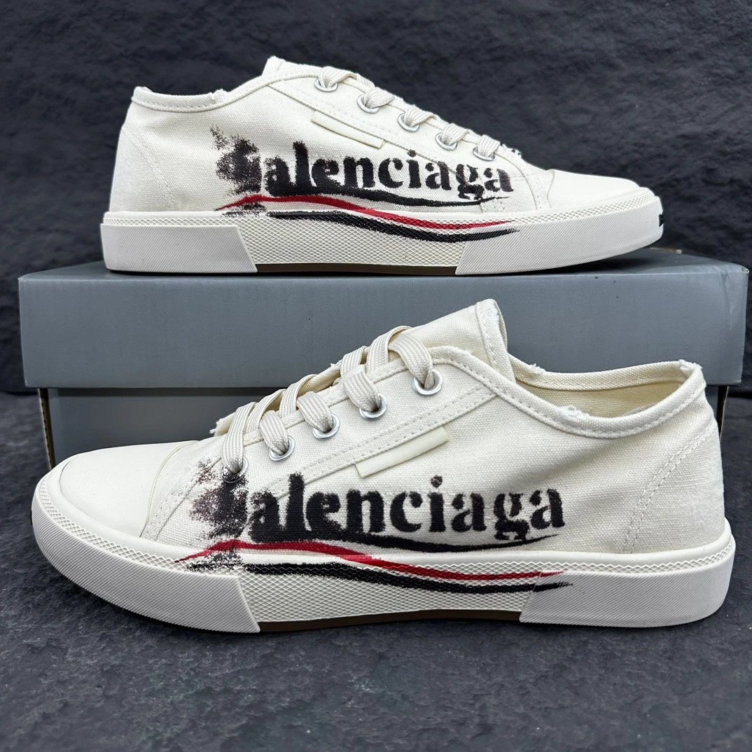 Balenciaga Canvas Sneaker with White Low-top Canvas Sneaker Detail