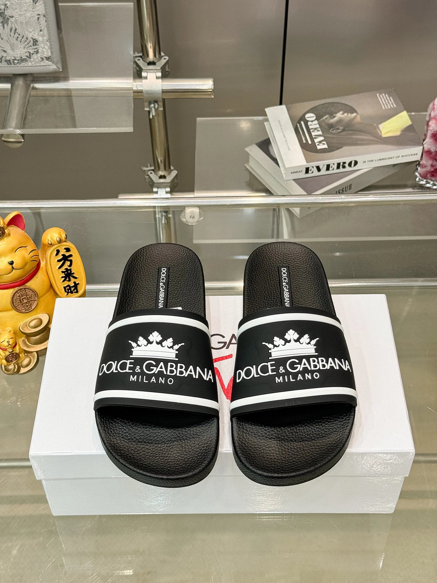 Dolce & Gabbana Crown Collection Light Luxury Style Black Slides