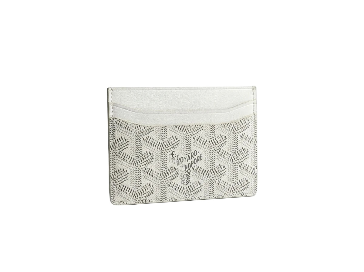 The classic white card case of GOYARD
