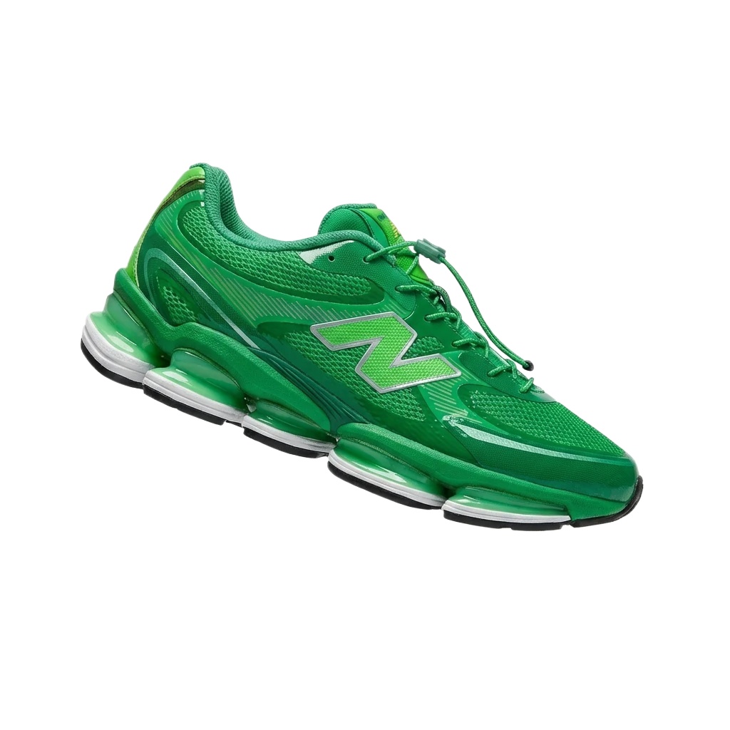 New Balance trendy green sports shoes