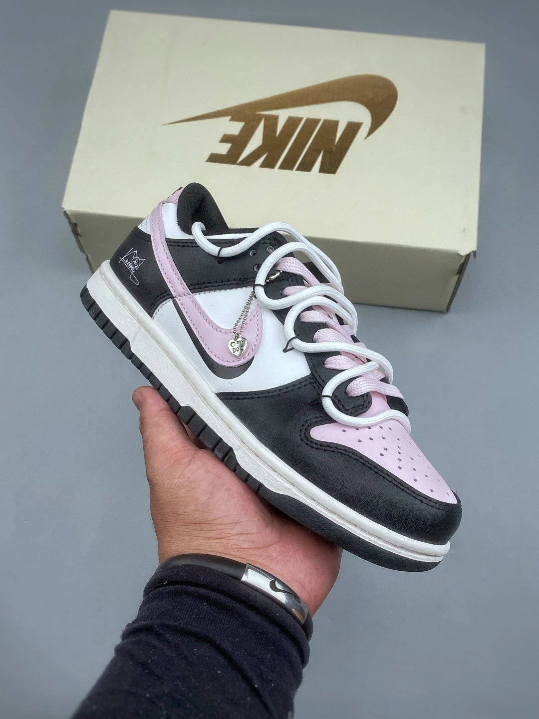 Nike Low-Top Sneakers, Retro Runner Lines in Black and Lilac