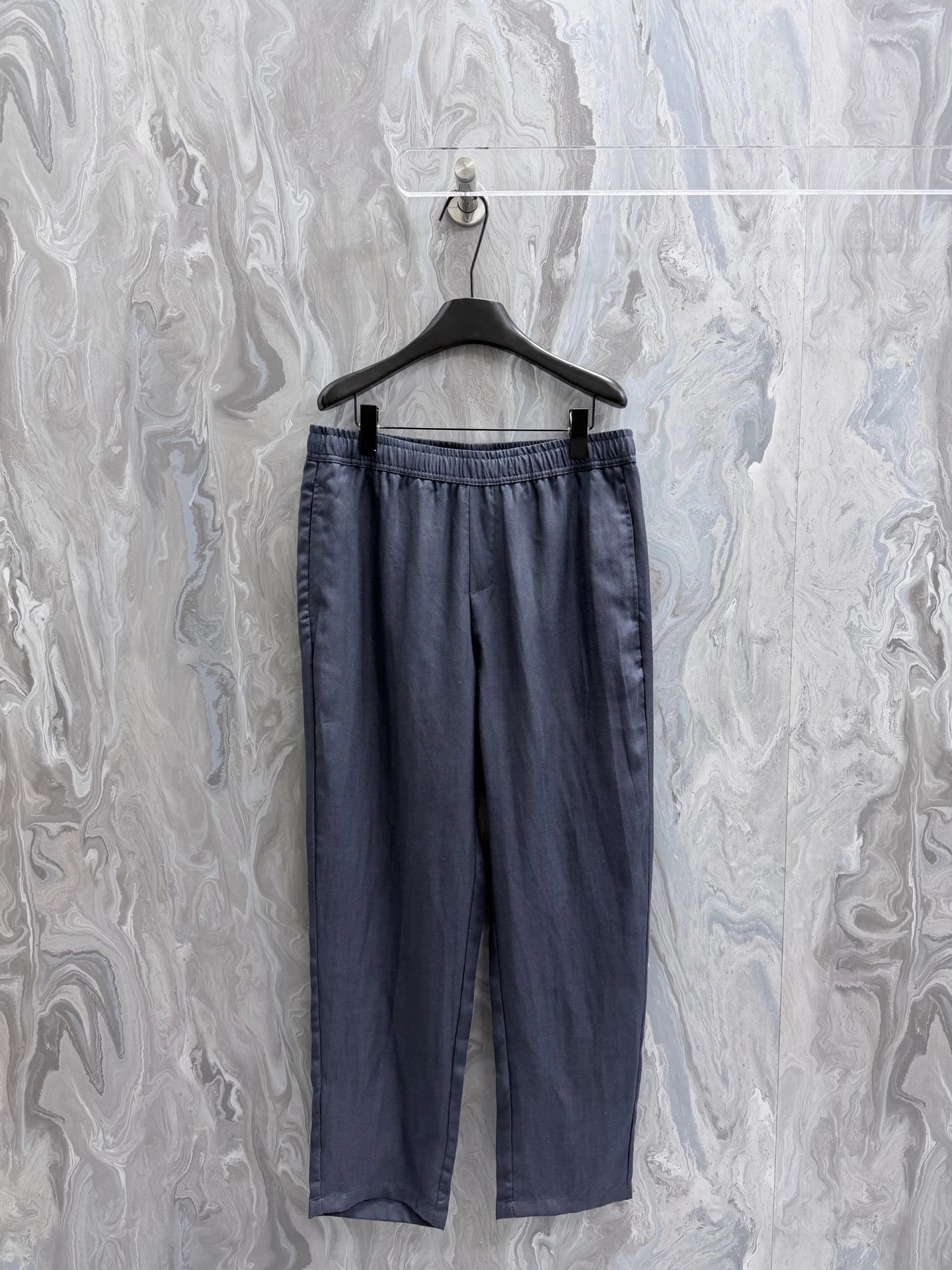 Tapered Trousers with cropped clean leg and elasticized waist - Independent Style Essential Edit