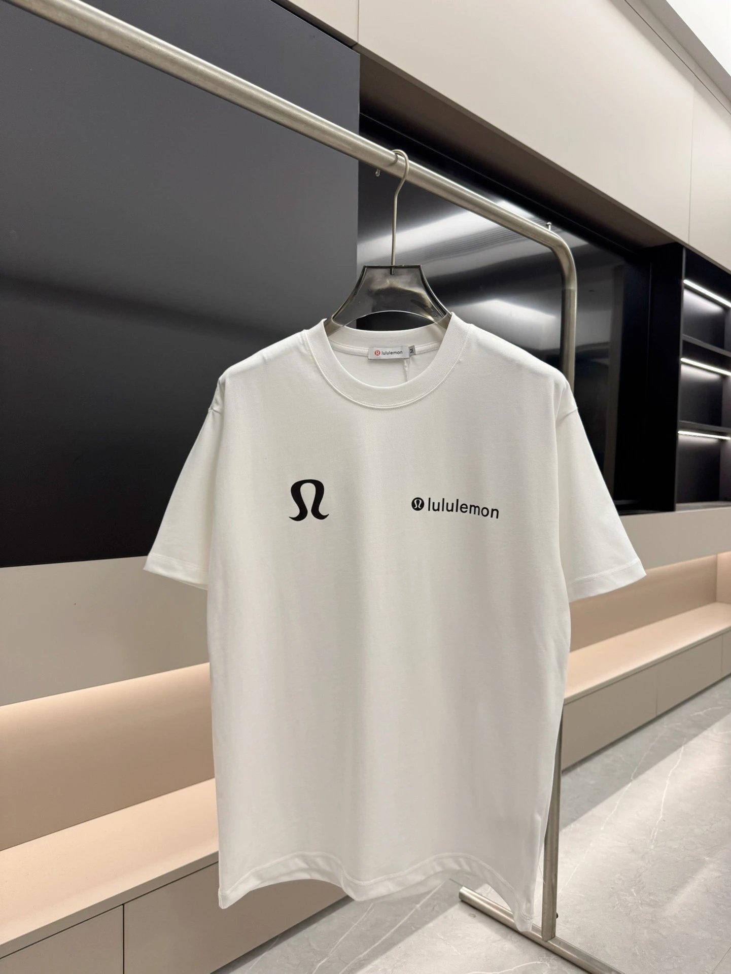 lululemon Classic Casual Style White Short Sleeve T-Shirt