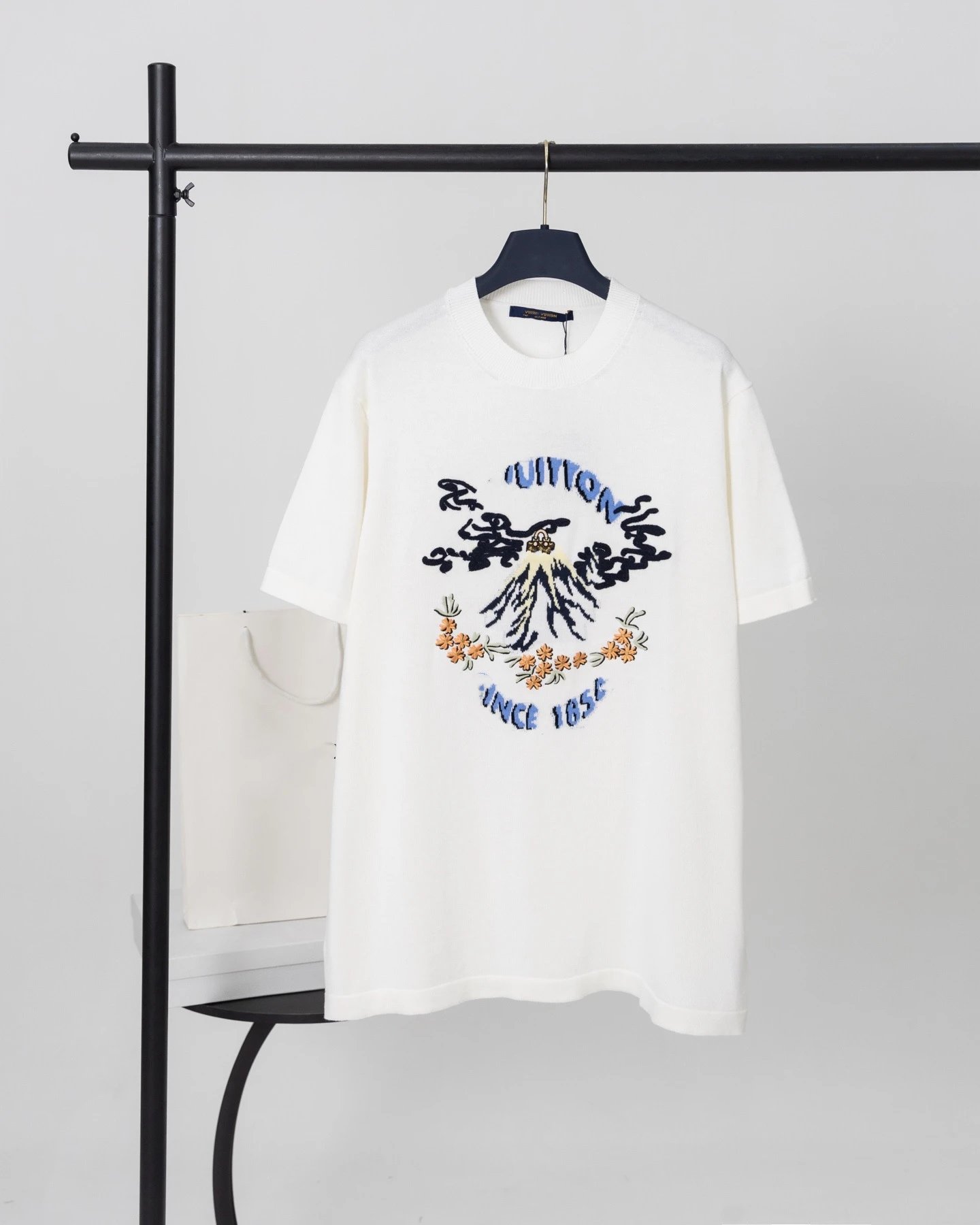 Louis Vuitton Mountain Peak Print Casual Style White T-Shirt