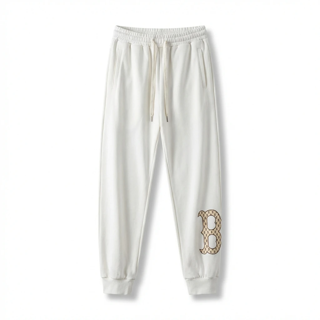 Classic casual white pants in MLB style.