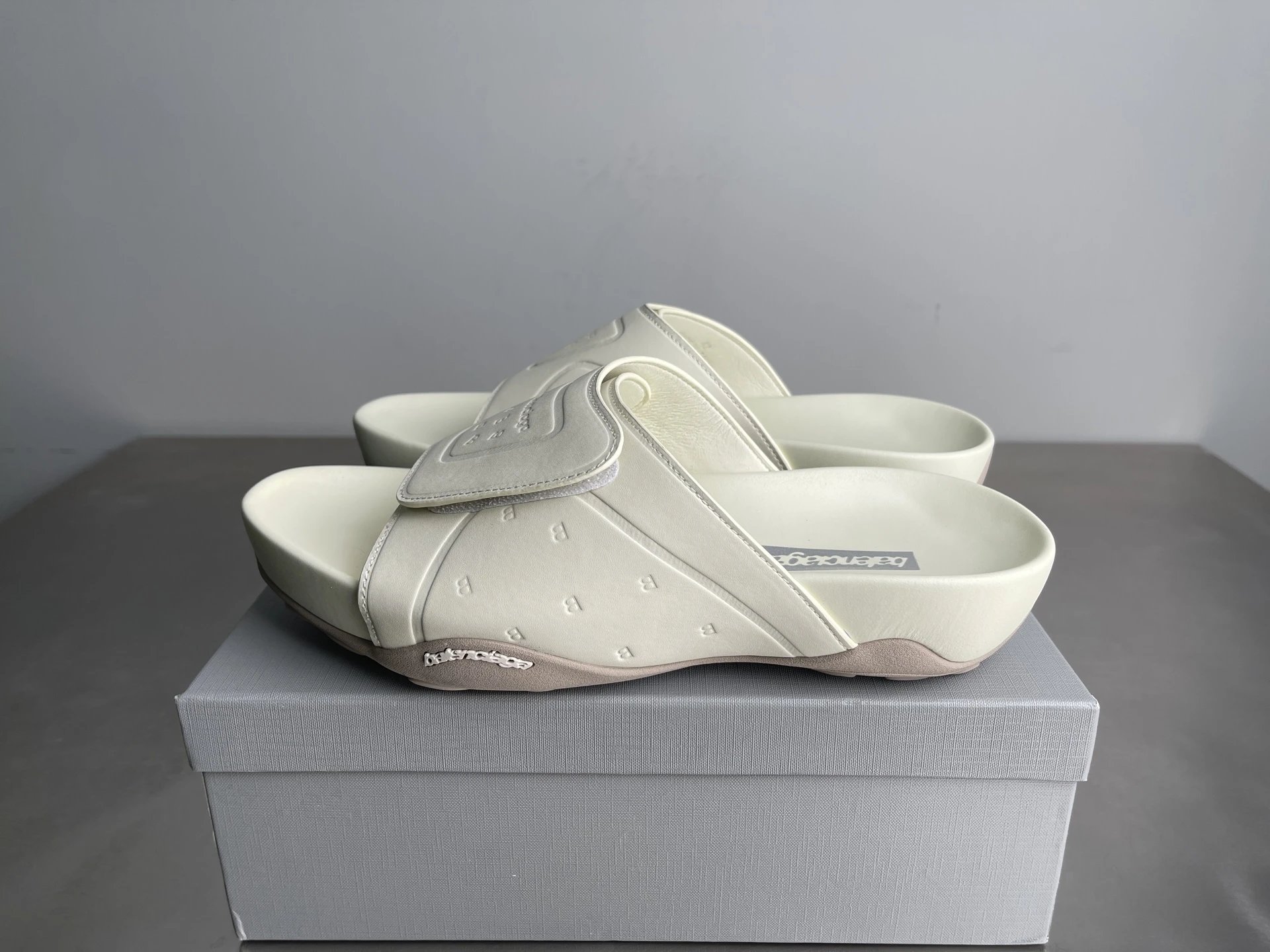 Balenciaga Trendy Style Off-white Platform Slippers