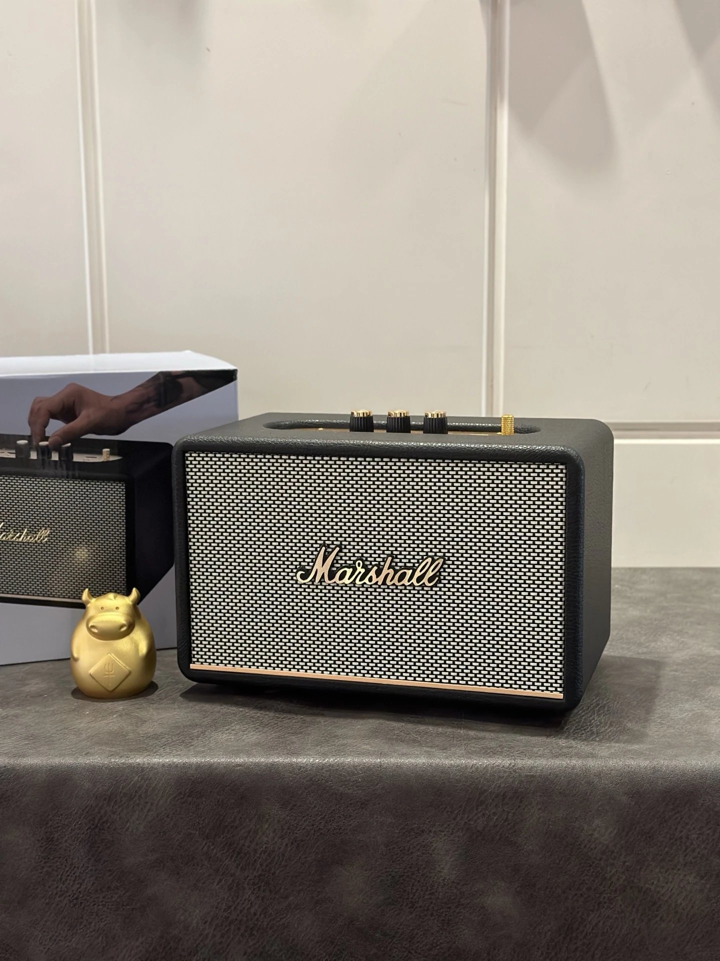 Speaker by Marshall with Cream Marshall Tabletop Speaker