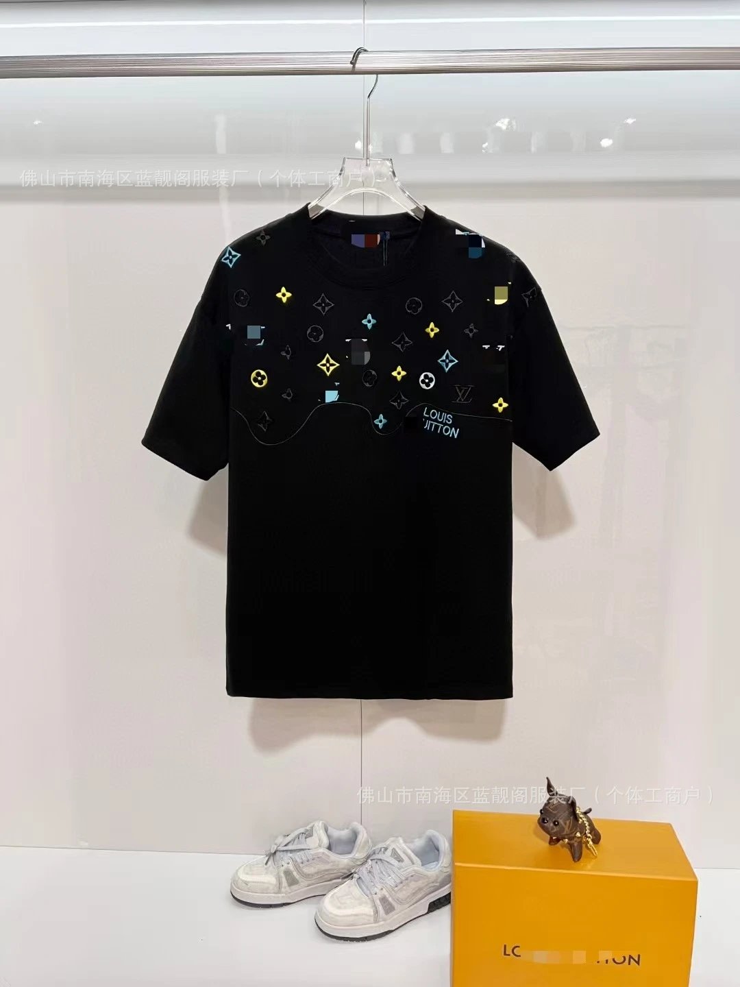Louis Vuitton Trendy Style Colorful Monogram Black T-Shirt