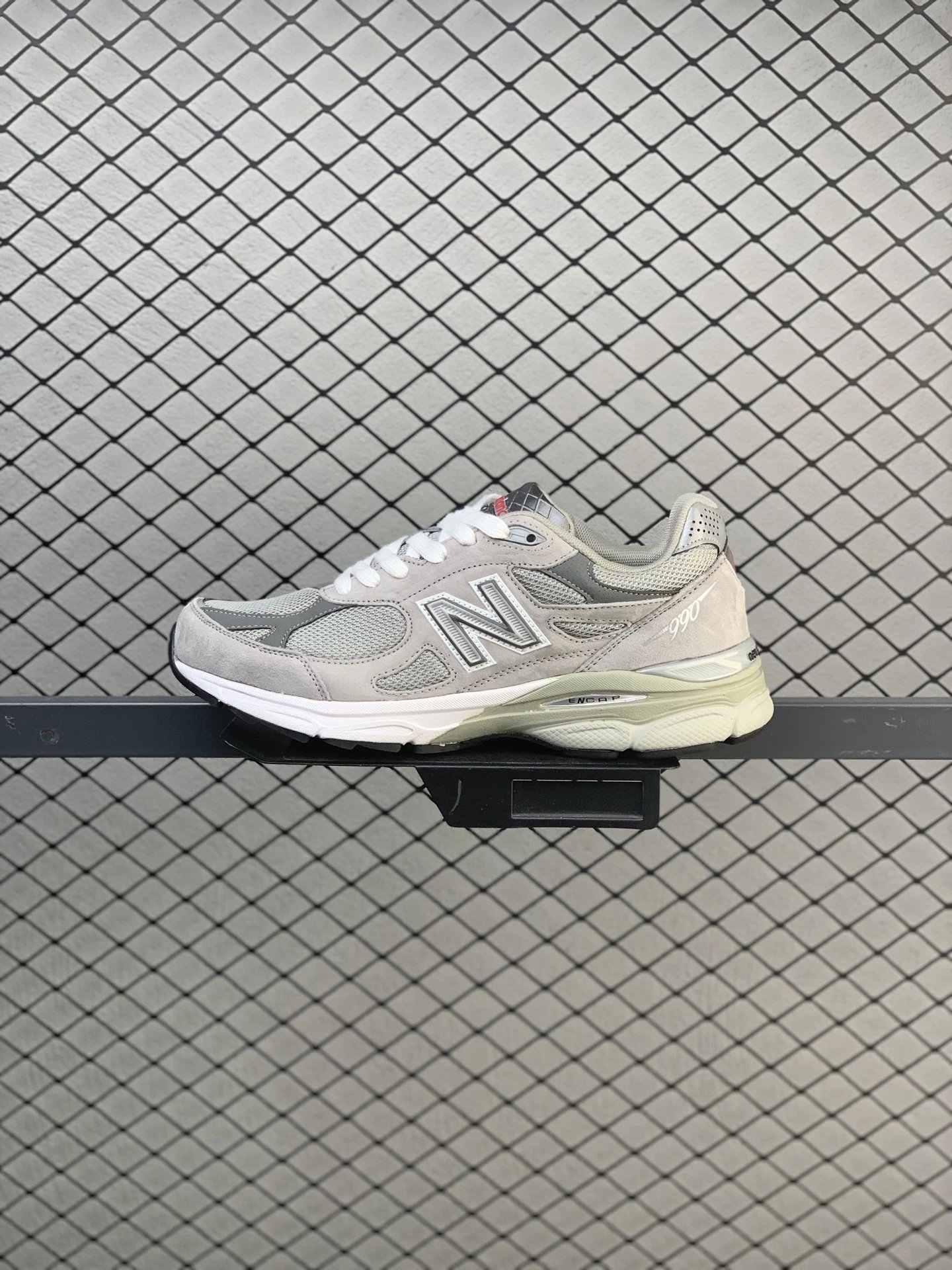 New Balance Gray Retro Runners and Streamlined Toe