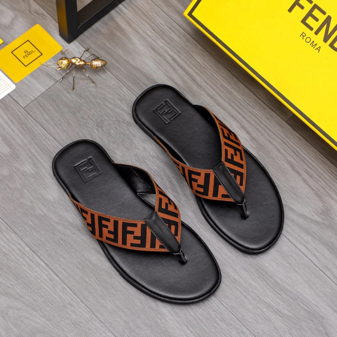 Fendi FF Monogram Light Luxury Style Color-block Flip-flops