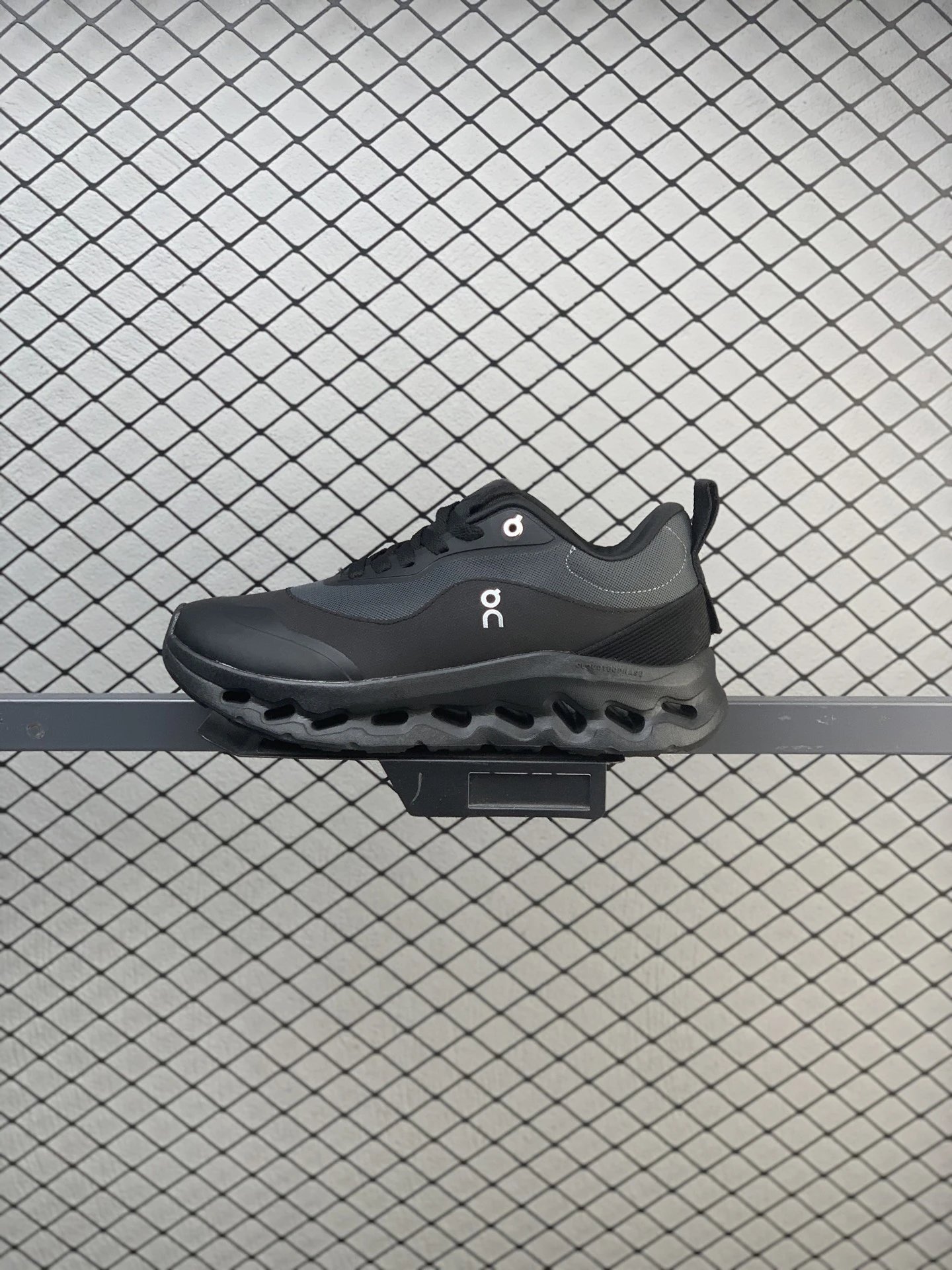 On Cloud Runners, Black and Technical Side Panels