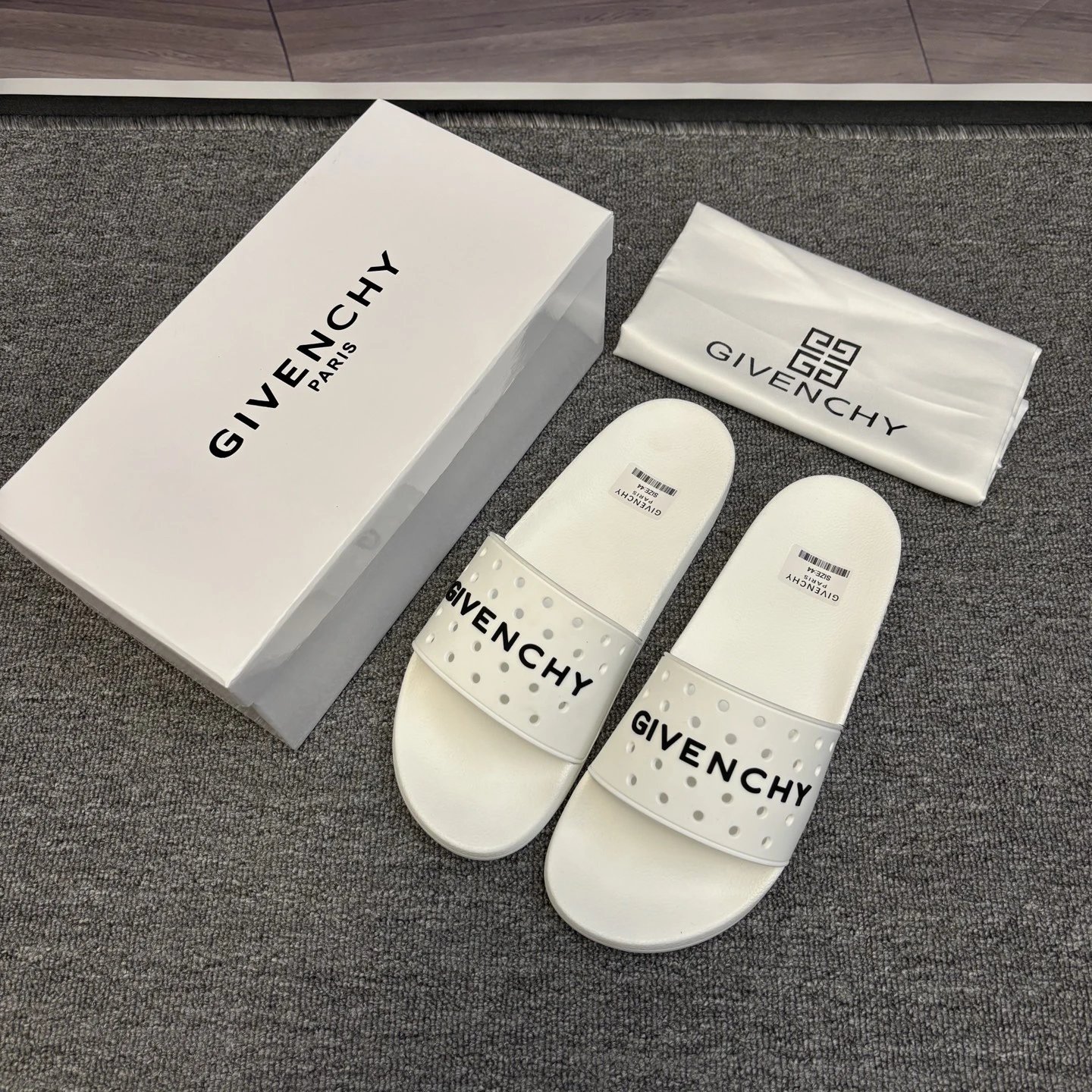 Givenchy Cut-out Trendy Style White Slides