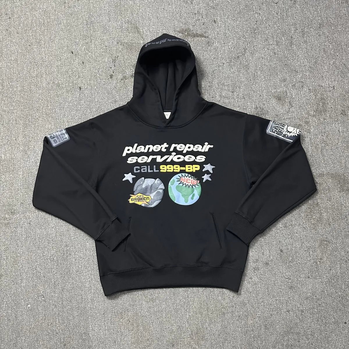 Broken Hearts Style H232 Skull Graphic Hoodie Outdoor Days