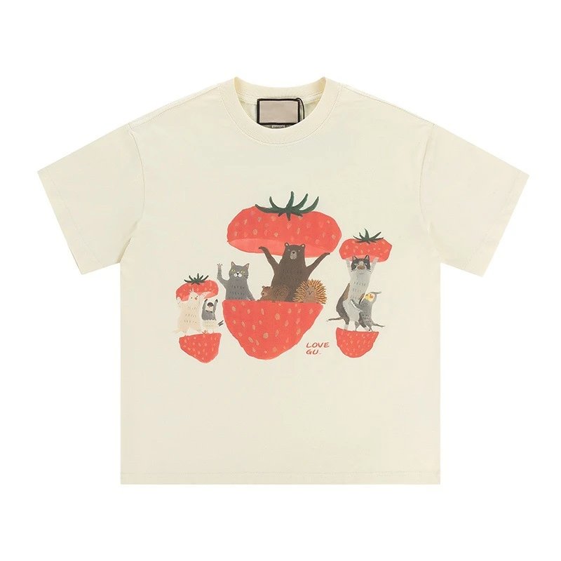 Gucci Strawberry & Animal Playful Style Off-white T-shirt