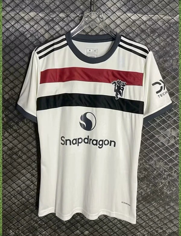 Real Madrid Logo Detail Home soccer jersey White Real Madrid with Functional Detail