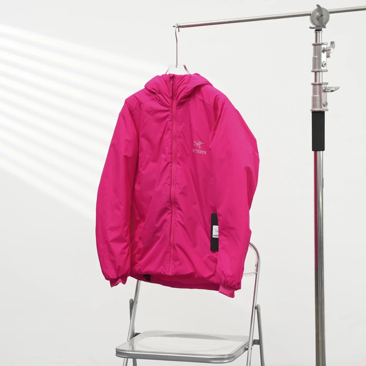 Bright Shell Jacket with vivid finish - Arc'teryx Layering Edit