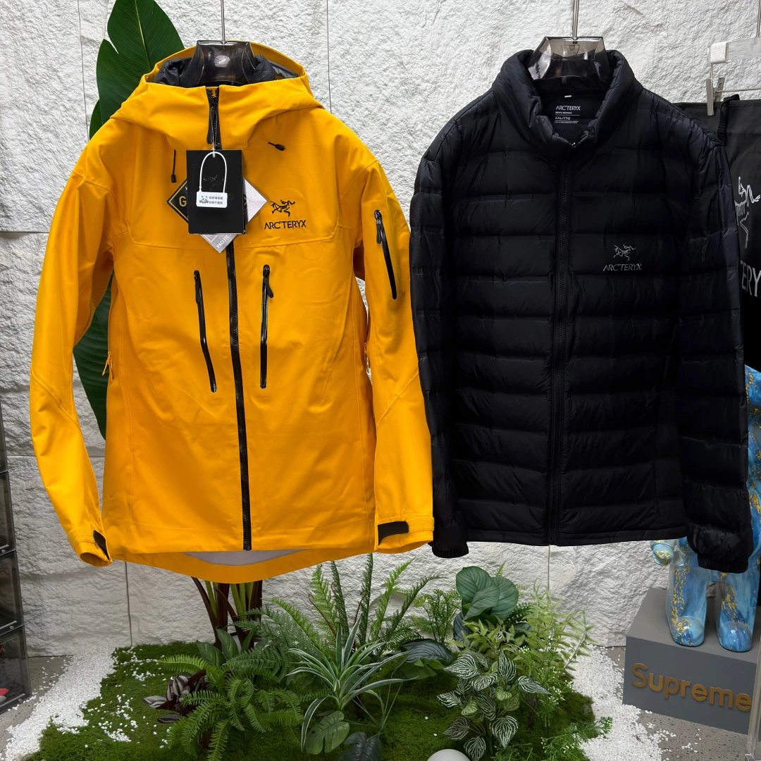 Arc’teryx black-colored down jacket