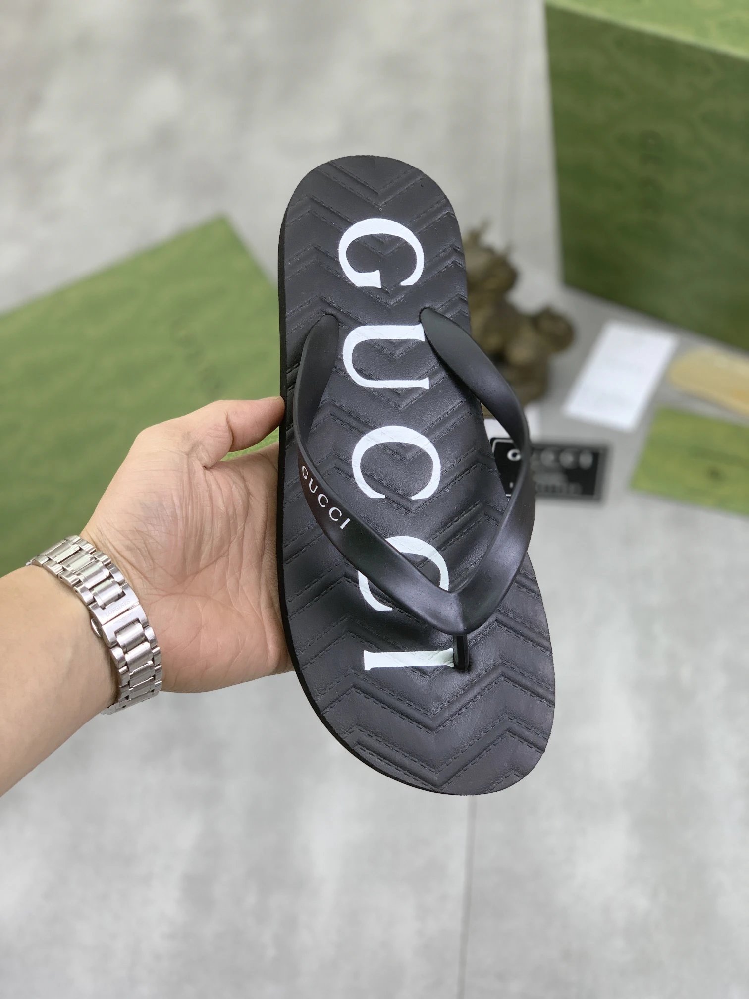 Gucci Letter Print Trendy Black Flip-Flops