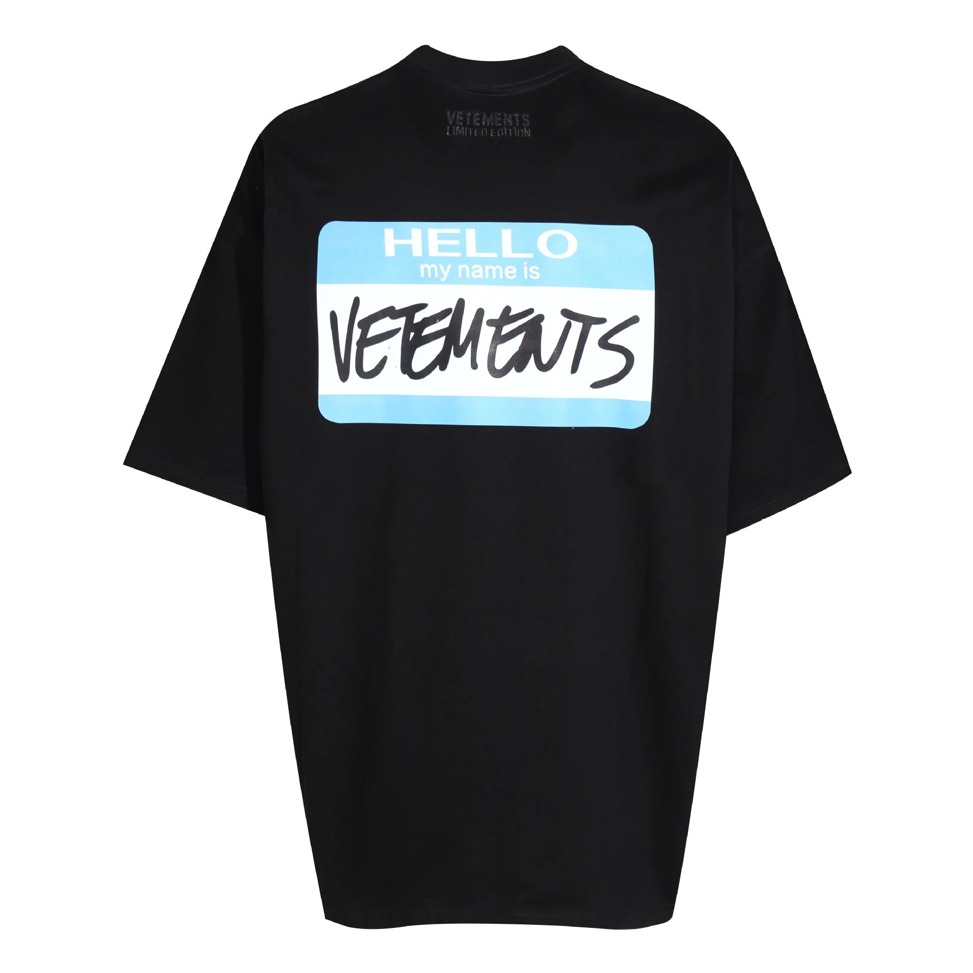 Logo Detail Statement graphic T-shirt Black Colorful Lucky with Functional Detail