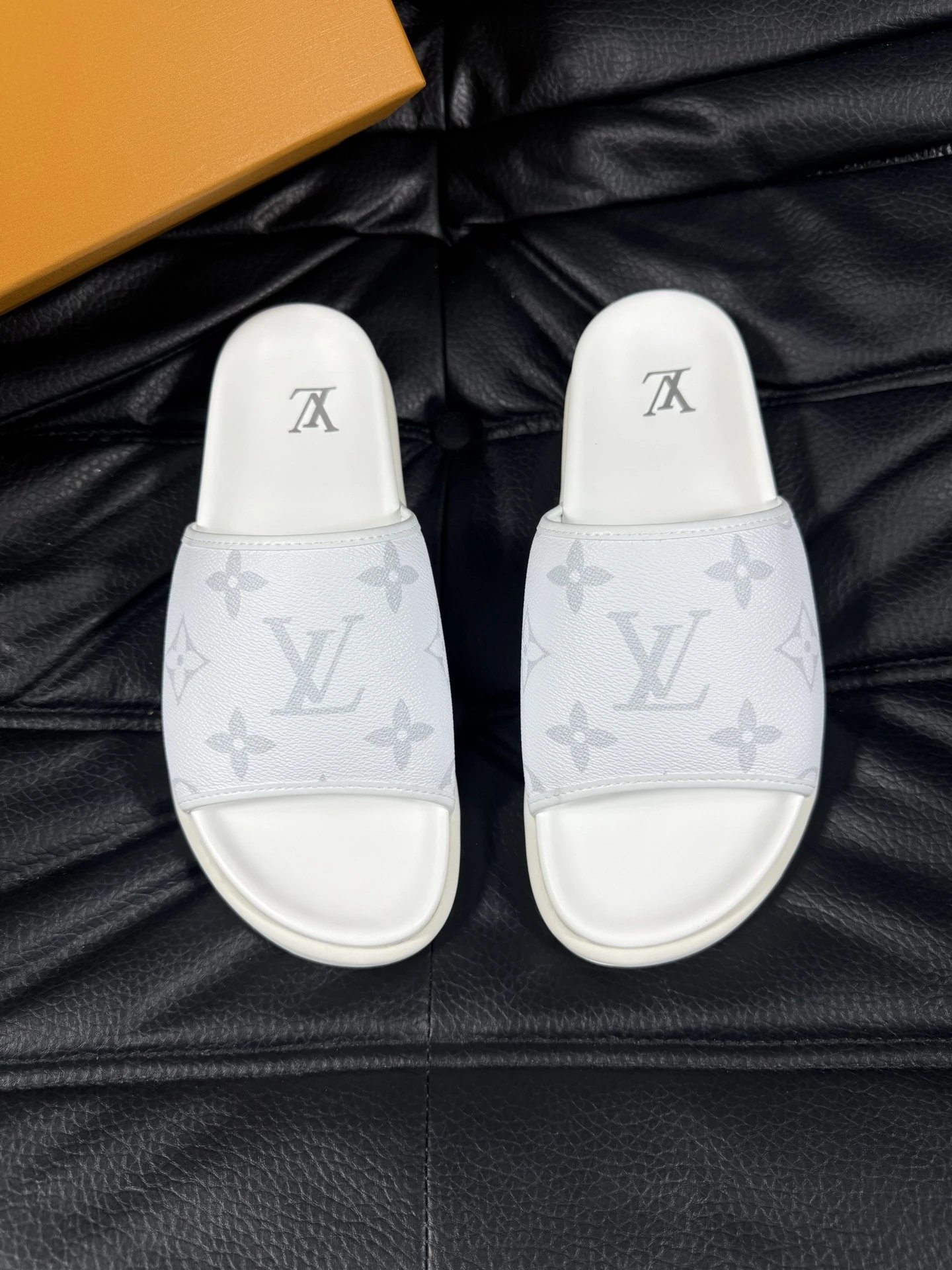 Louis Vuitton Monogram Light Luxury Style White Slide Sandals