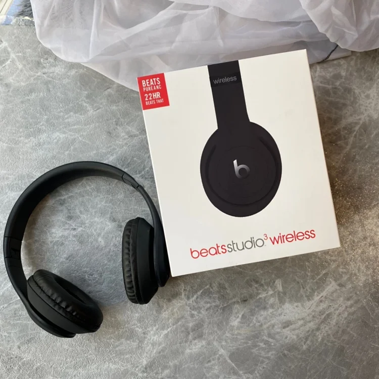 Beats Studio Wireless Headphones in Black
