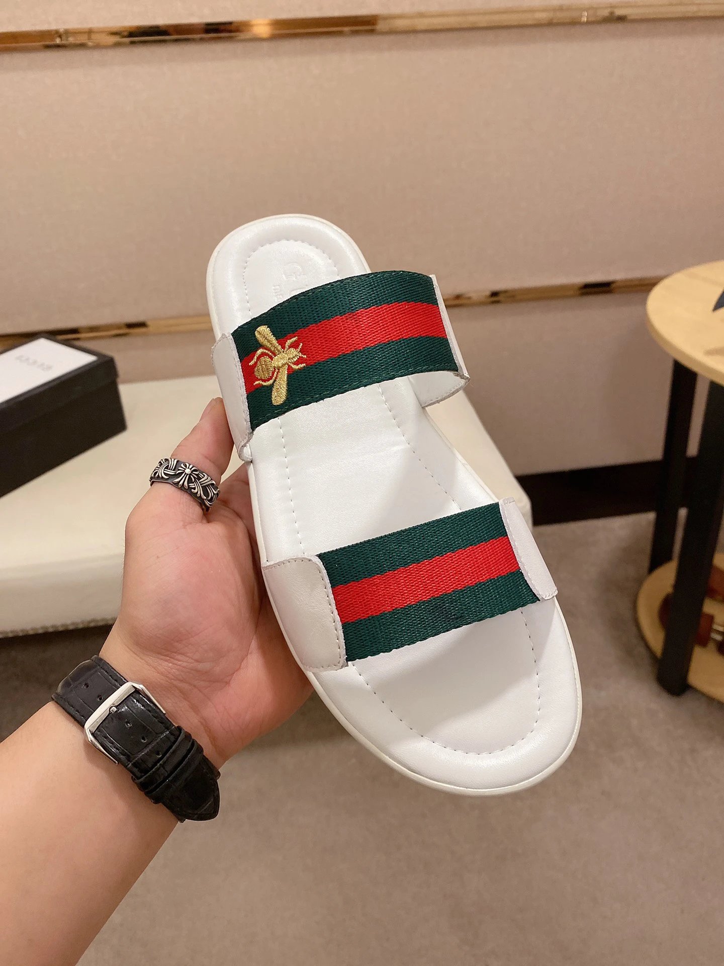 Gucci Vintage-style White Slide Sandals with Bee Webbing