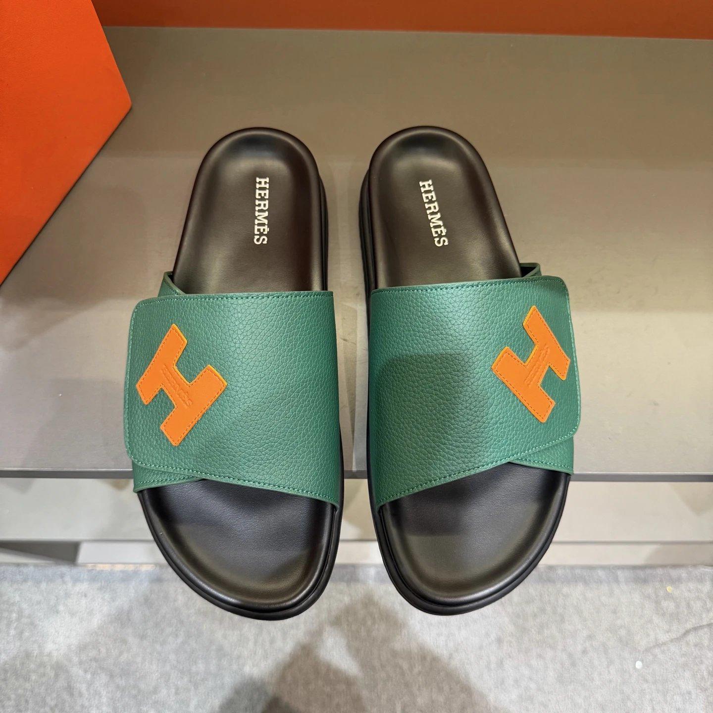 Hermès H Collection Casual Style Green & Orange Color-block Slide Sandals