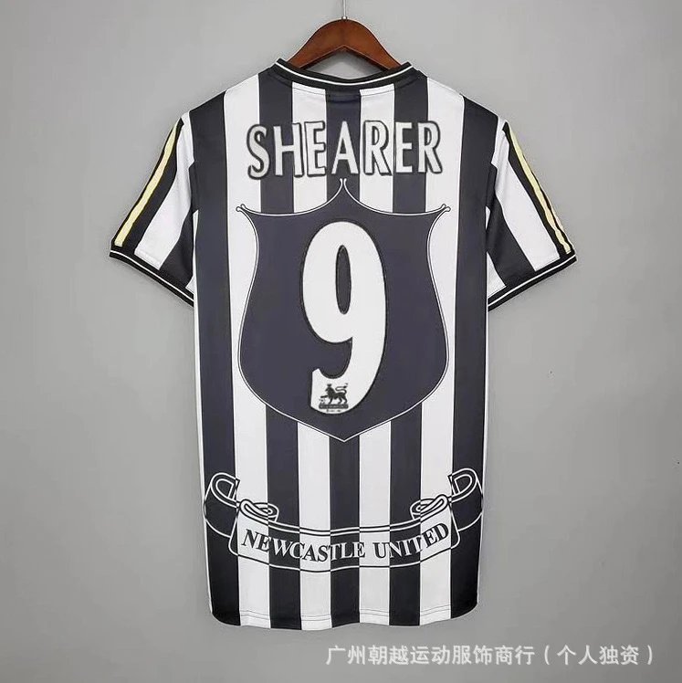 Manchester United Relaxed Beckham #7 soccer jersey White Black Retro with Versatile Design