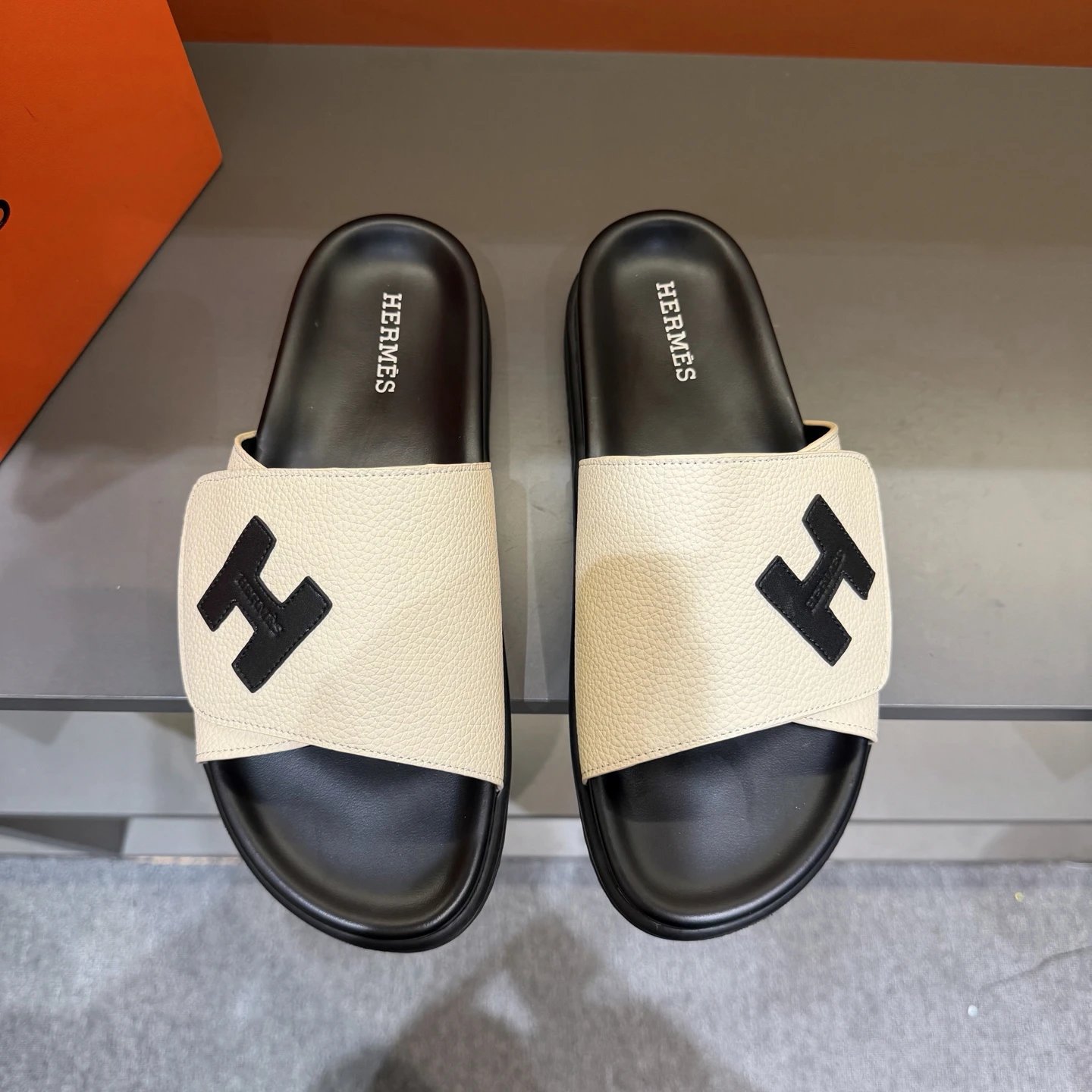 Hermès H Series Minimalist Style Beige and Black Slide Slippers
