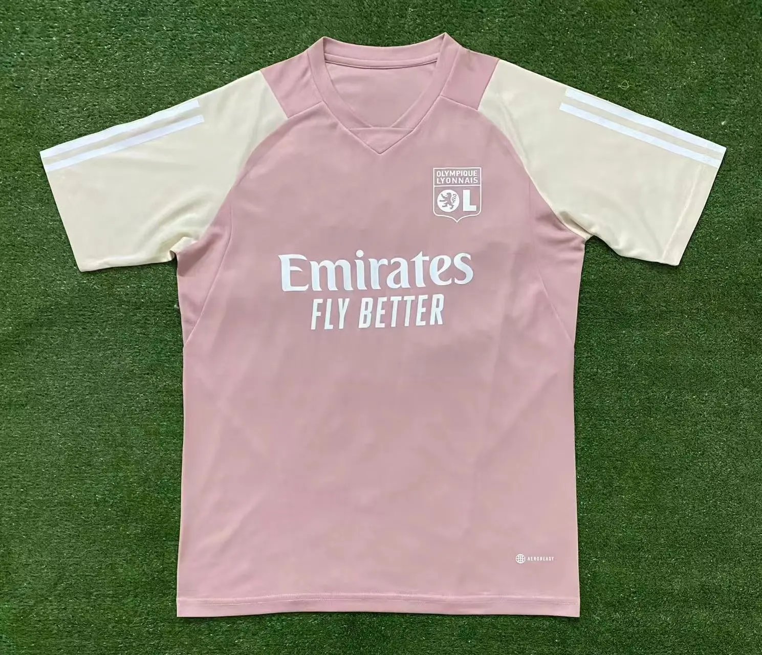 Real Madrid Training-Kit Look Dragon Soccer Jersey Downtown Style