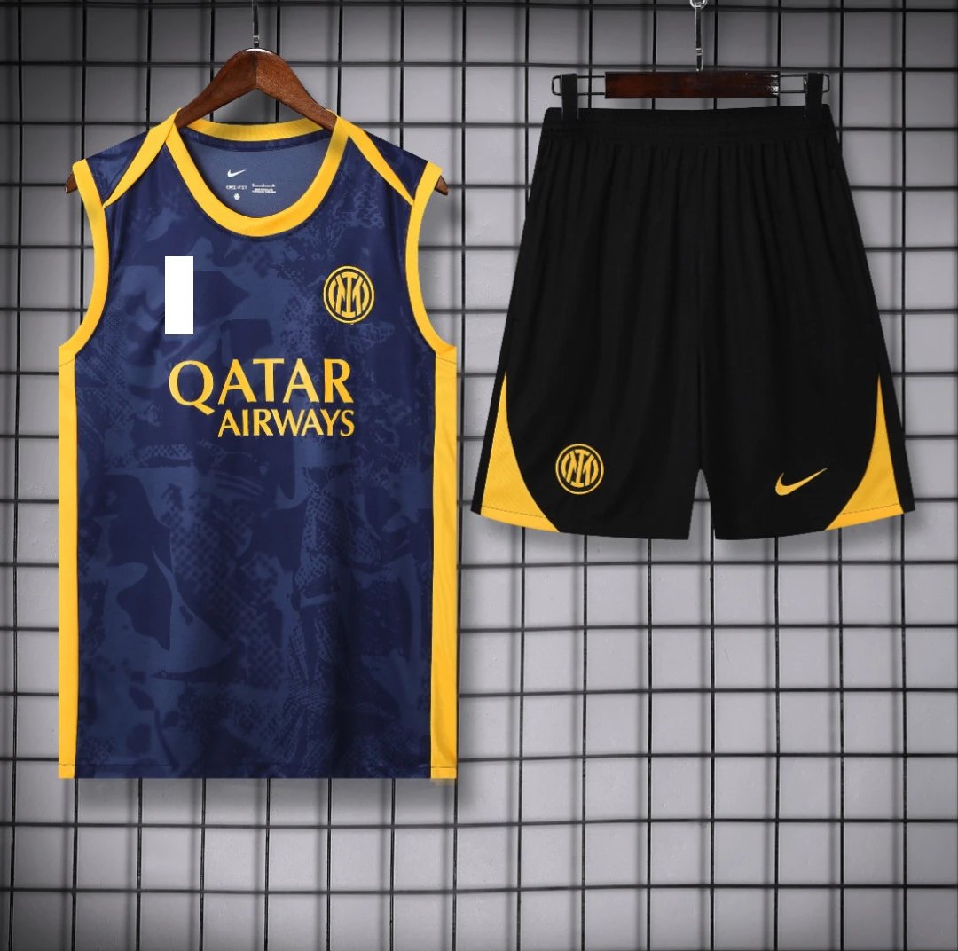Real Madrid Travel Training jersey set Navy Sleeveless Top with Soft Visual Tone